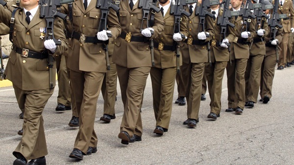 Solicite reconocimiento militar
